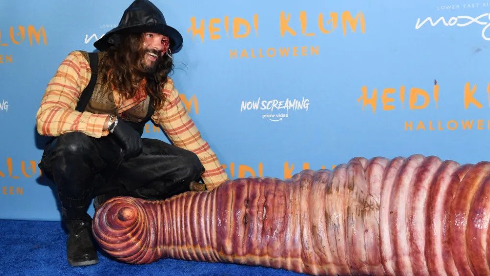 Heidi Klum's worm halloween costume
